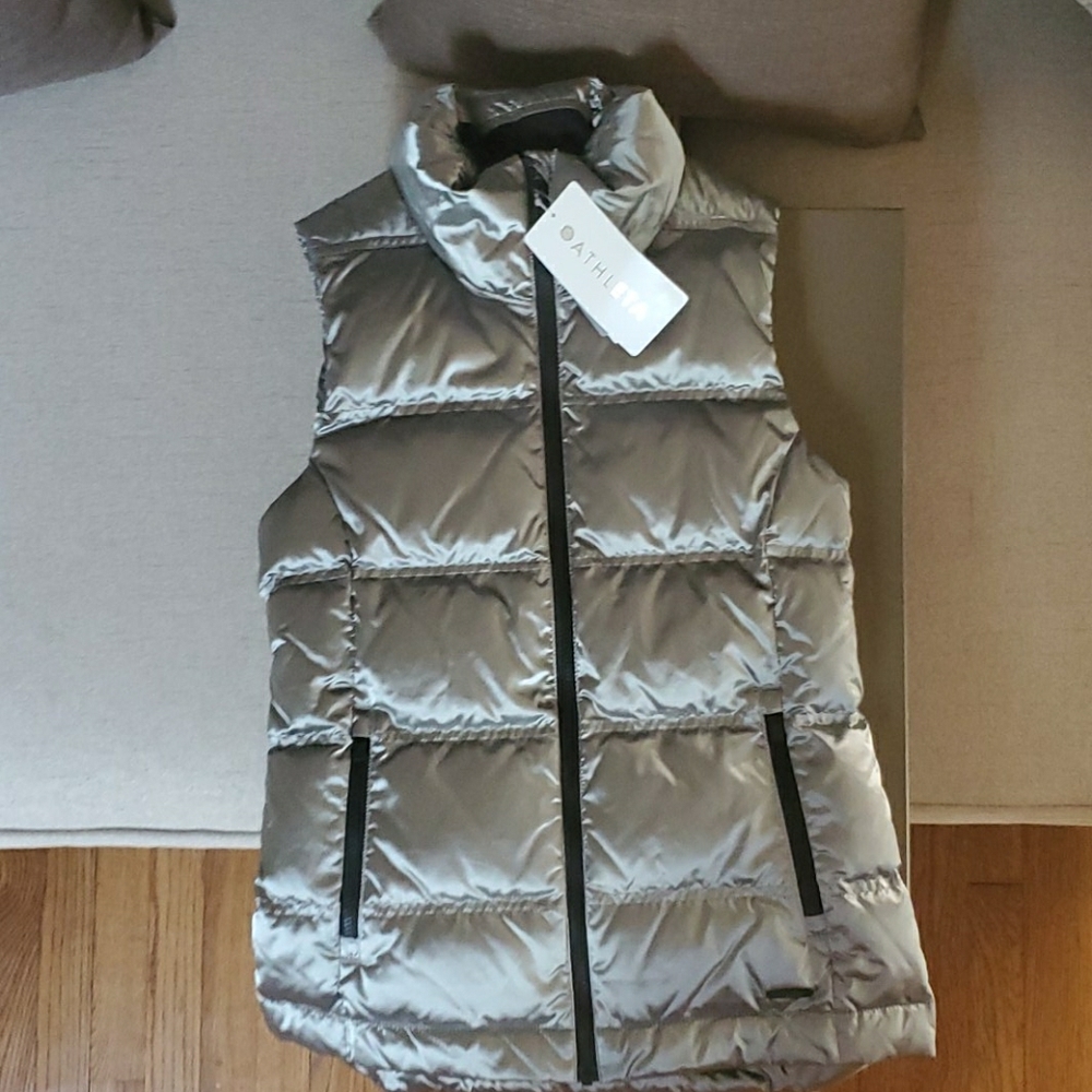 NWT Athleta Down Vest